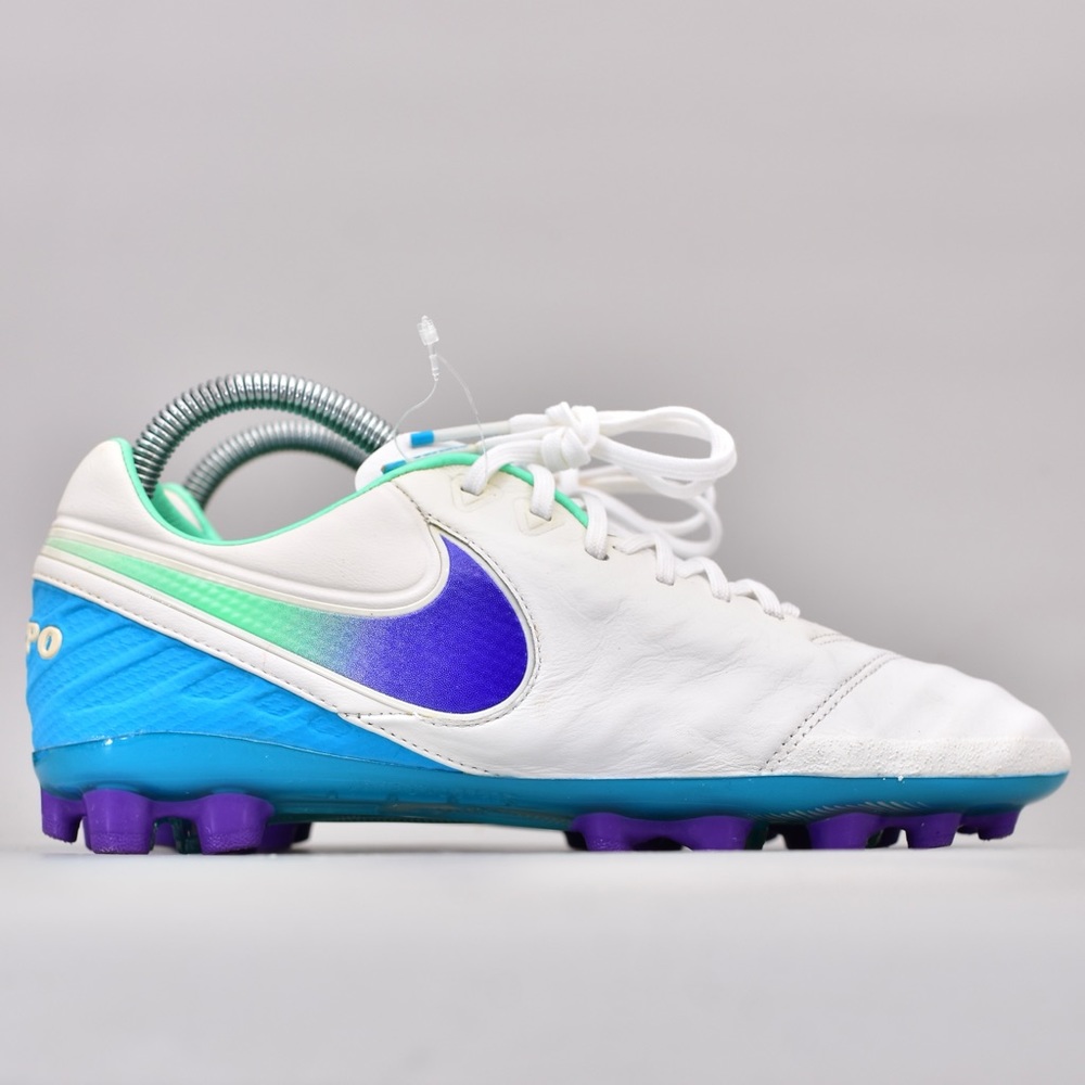 NIKE TIEMPO LEGEND VI AG-R WOMENS SIZE 9 SOCCER CLEATS
